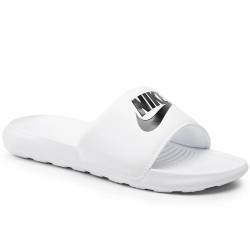 NIKE VICTORI ONE SLIDE