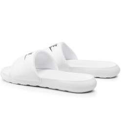 NIKE VICTORI ONE SLIDE