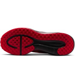 NIKE REVOLUTION 8
