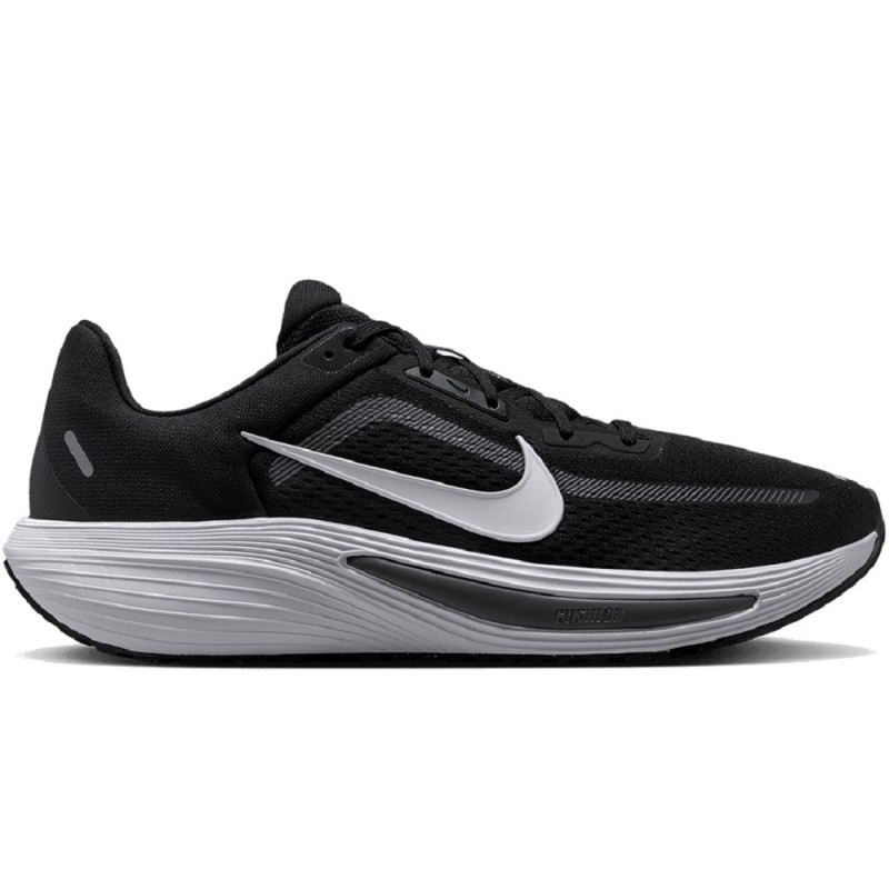 NIKE QUEST 7