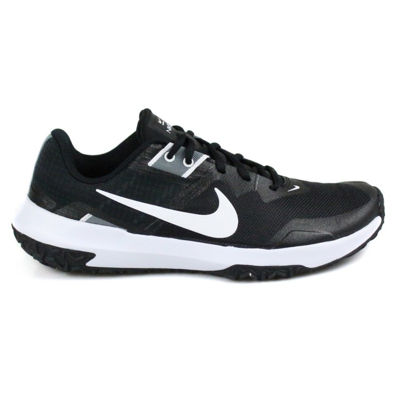 nike fly easy sneakers